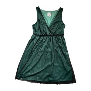 Mac & Jac juniors green & black mesh vneck dress